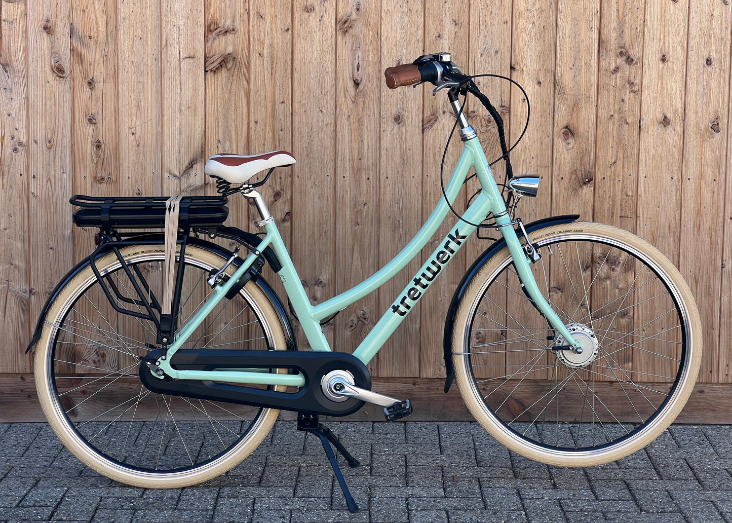 ZGAN Tretwerk Aurora Ananda Voorwielmotor showmodel (146)