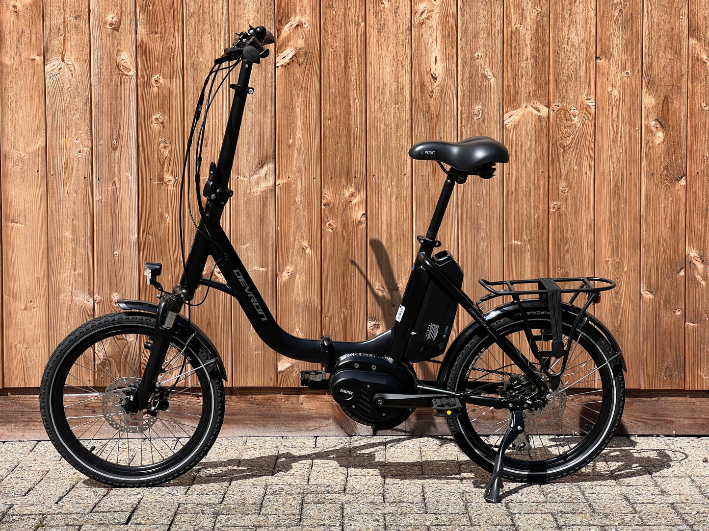 ZGAN Devron E-Folding Middenmotor SLECHTS 272KM  (180)