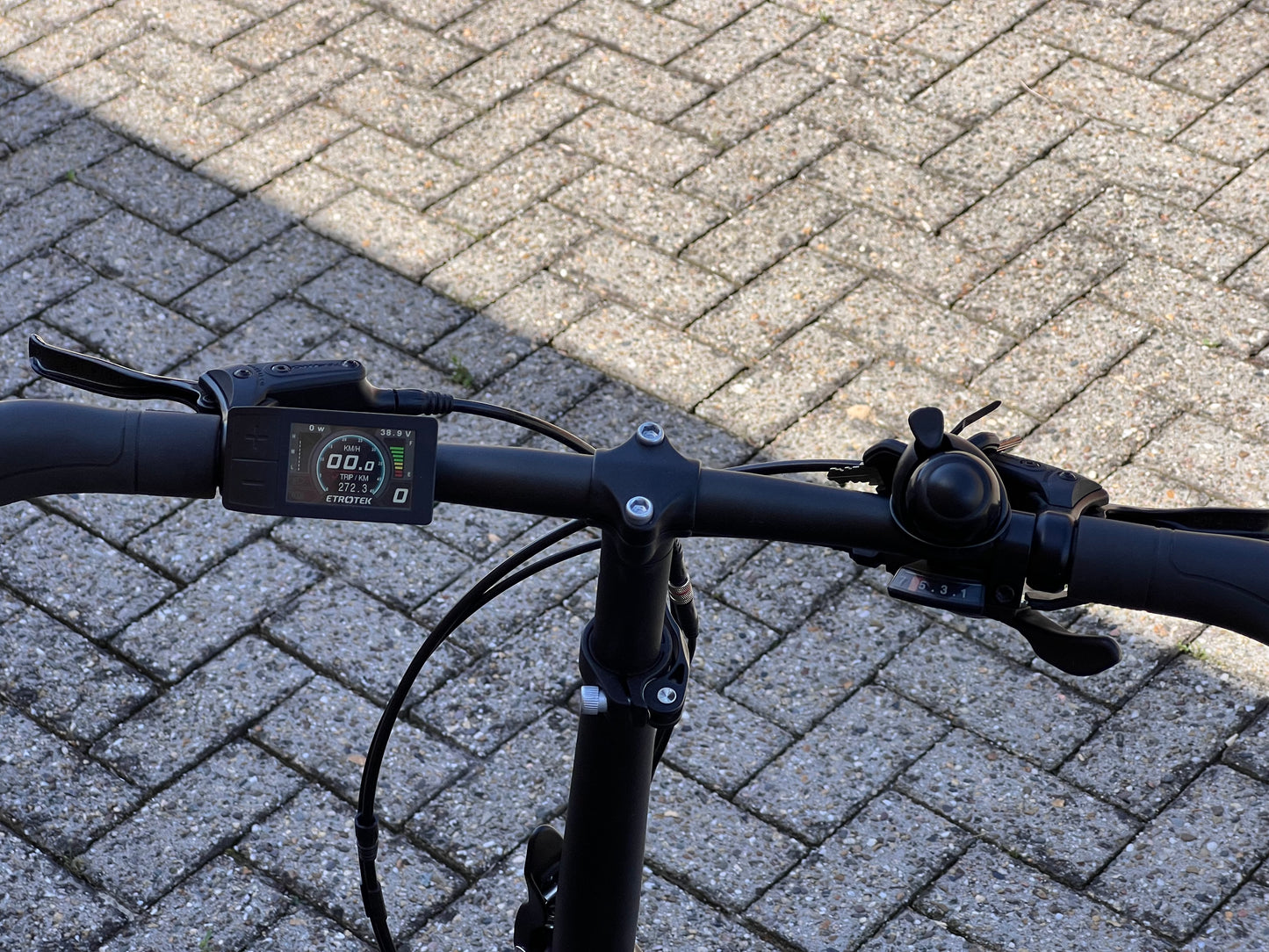 ZGAN Devron E-Folding Middenmotor SLECHTS 272KM  (180)