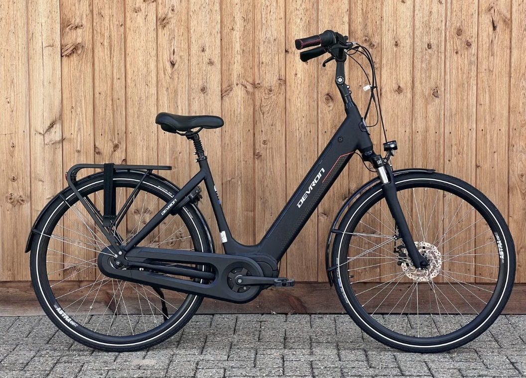 ZGAN Devron middenmotor SCHITTERENDE SET, NOG GÉÉN JAAR OUD